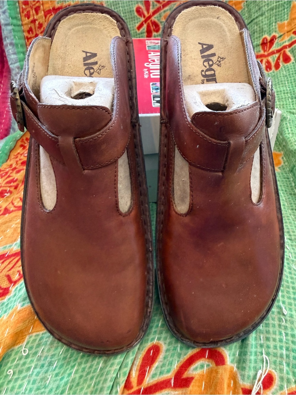 Alegria Women’s Brown Leather Slip-On Clog 40